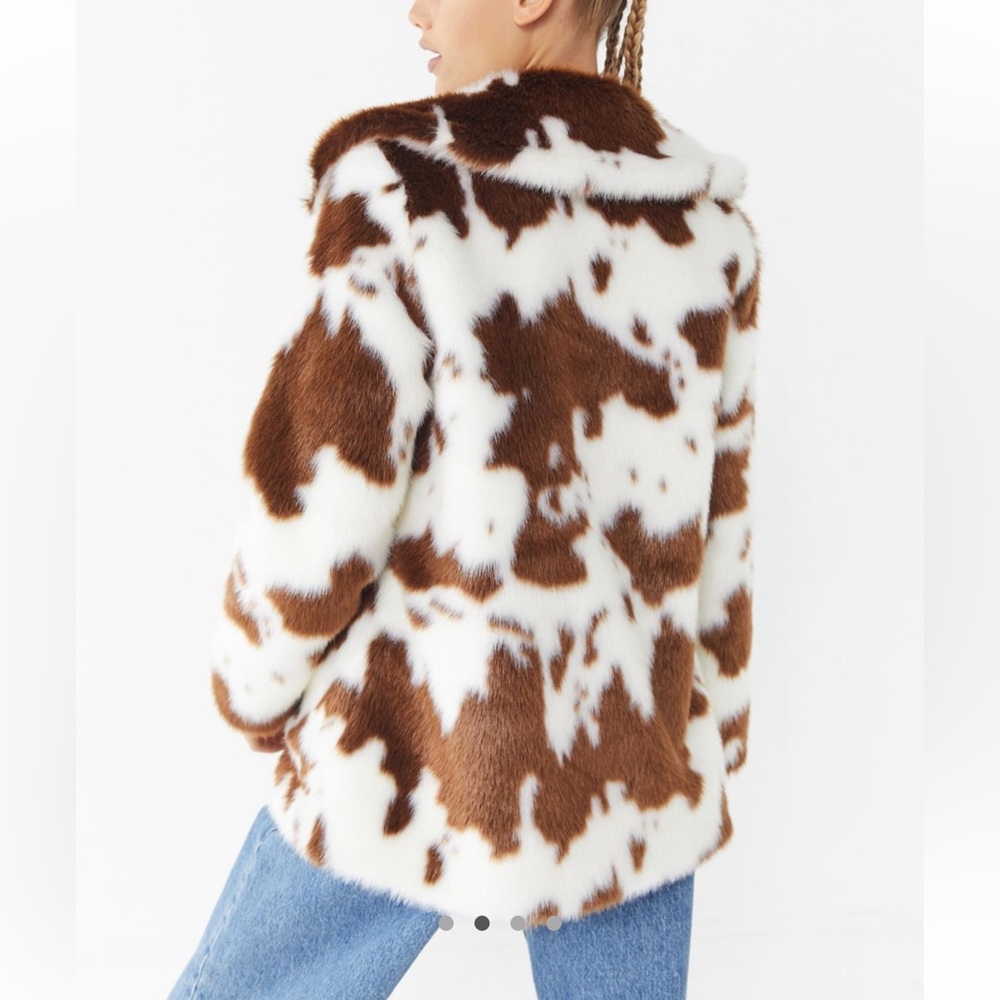 🐮 Jakke Tammy Cow Print Faux Fur Coat size M - Picture 2 of 7